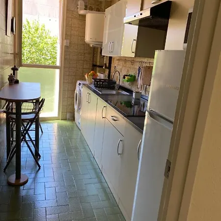 Luminoso Apartamento En Canet De Mar Cercano A La Playa Y A Barcelona Buitenkant foto